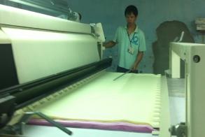 Từ năm 2012, Máy Trải Vải Dệt Kim - FKgroup 490PLC Spreader đã có ở Việt Nam.